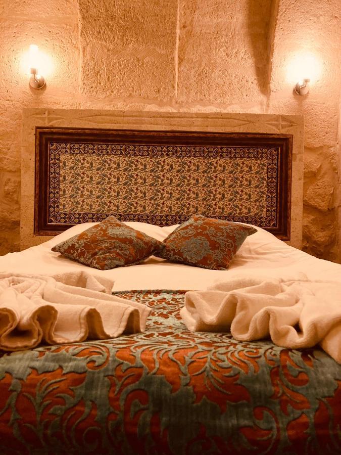 Monte Cappa Cave House Bed & Breakfast อูร์กุบ ภายนอก รูปภาพ