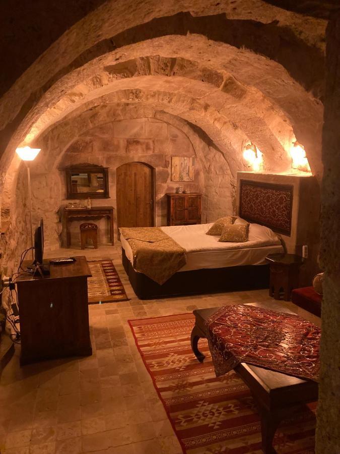 Monte Cappa Cave House Bed & Breakfast อูร์กุบ ภายนอก รูปภาพ