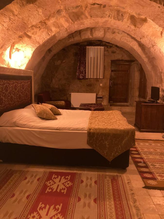 Monte Cappa Cave House Bed & Breakfast อูร์กุบ ภายนอก รูปภาพ