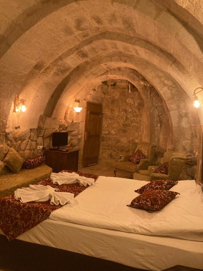 Monte Cappa Cave House Bed & Breakfast อูร์กุบ ภายนอก รูปภาพ