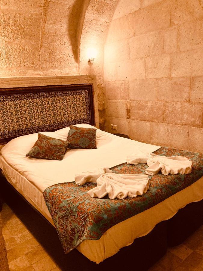 Monte Cappa Cave House Bed & Breakfast อูร์กุบ ภายนอก รูปภาพ