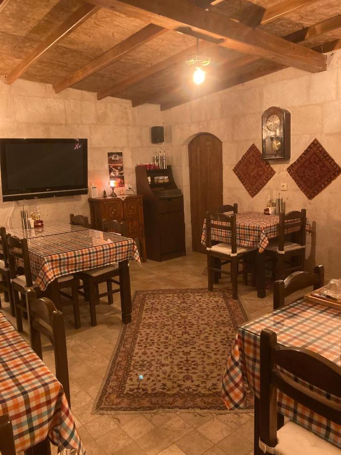 Monte Cappa Cave House Bed & Breakfast อูร์กุบ ภายนอก รูปภาพ