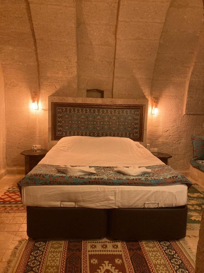 Monte Cappa Cave House Bed & Breakfast อูร์กุบ ภายนอก รูปภาพ