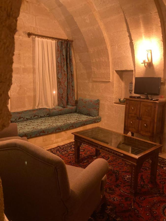Monte Cappa Cave House Bed & Breakfast อูร์กุบ ภายนอก รูปภาพ