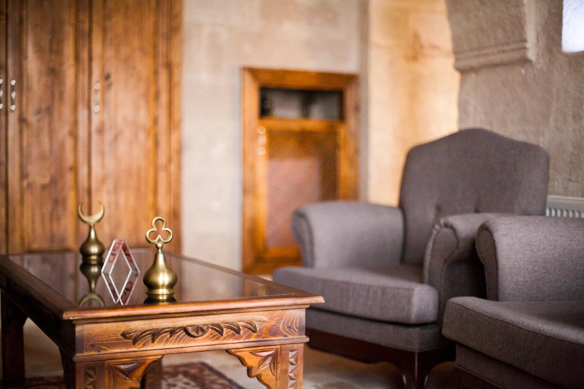 Monte Cappa Cave House Bed & Breakfast อูร์กุบ ภายนอก รูปภาพ