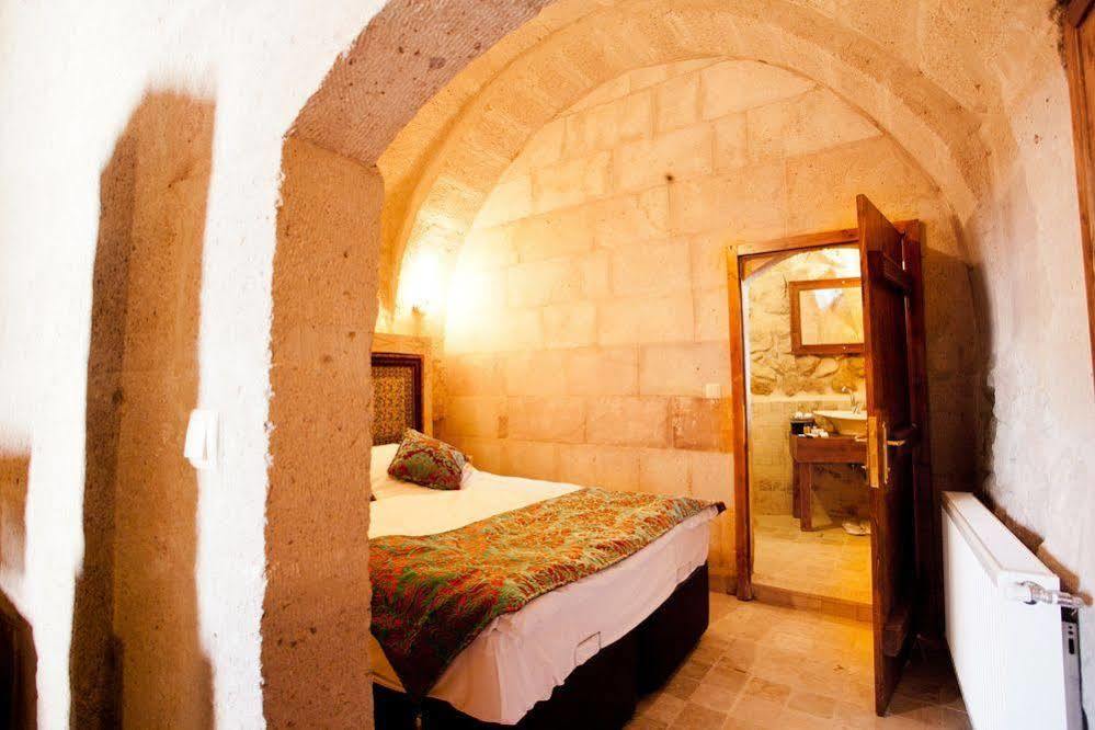 Monte Cappa Cave House Bed & Breakfast อูร์กุบ ภายนอก รูปภาพ