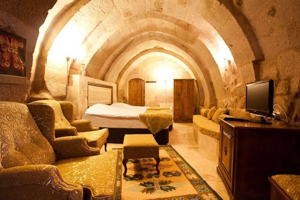 Monte Cappa Cave House Bed & Breakfast อูร์กุบ ภายนอก รูปภาพ