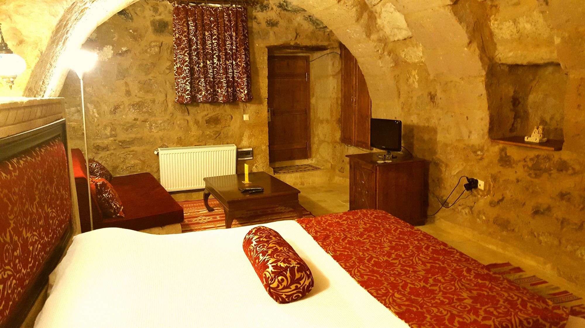 Monte Cappa Cave House Bed & Breakfast อูร์กุบ ภายนอก รูปภาพ
