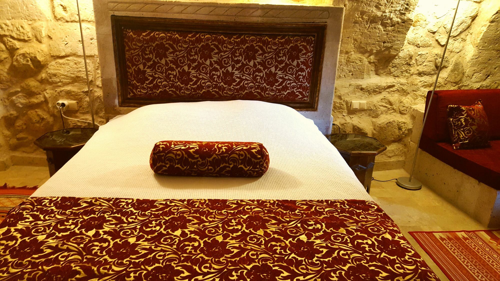 Monte Cappa Cave House Bed & Breakfast อูร์กุบ ภายนอก รูปภาพ